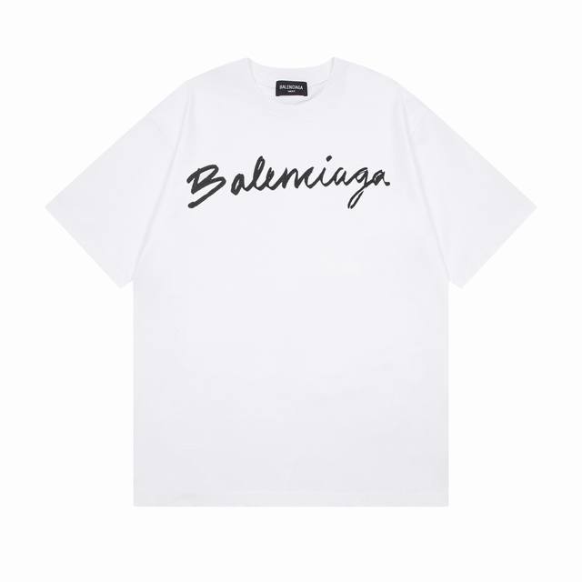 细节图 顶级版本.官网品质 Balenci*Ga 巴黎.草签Logo印花短袖T恤.砖柜同步 面料采用巴黎Zp定织定染全棉双纱紧密棉.克重260克 布面干净.布纹