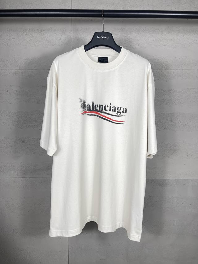 实拍图 顶级版本.官网品质 Balenci*Ga 巴黎. 新款经典字母Logo印花涂鸦短袖T恤 砖柜同步.第一时间正品研制 所有面料色系.印花Y板定制.欢印对比