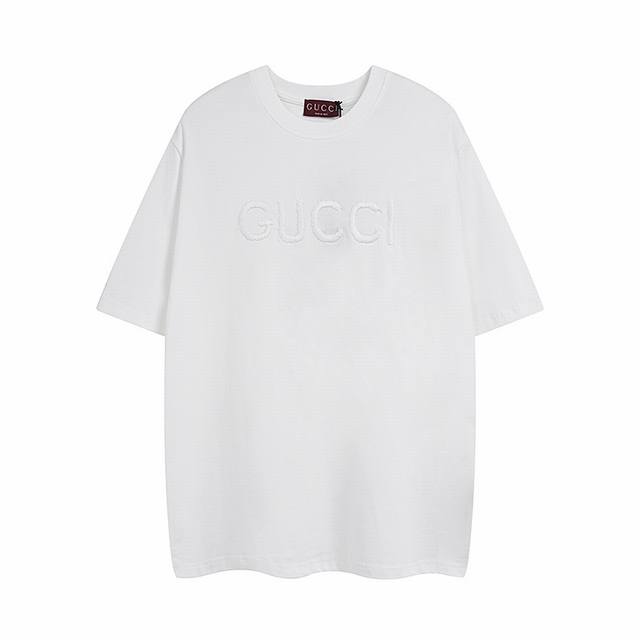 全年有货不下架 24Ss新款高品质 Guc 古驰 24Ss 立体净色刺绣圆领T恤 采用立体刺绣工艺 区别于普通的绣花 定织纯棉双纱280克面料 舒适透气不易变形
