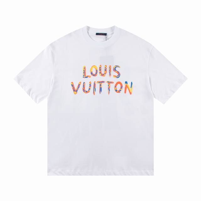 V160 louis Vuitto*2025最新款短袖T恤 材质:采用高版本300G双纱精梳棉 尺寸:S M L Xl 颜色: 黑 白