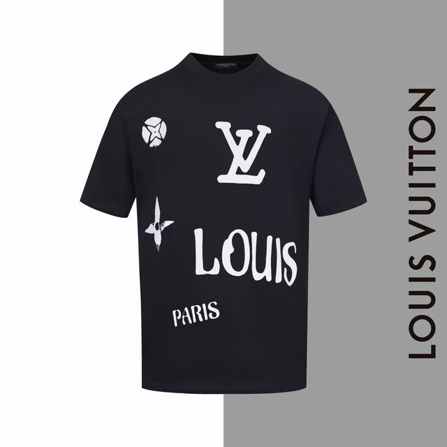 款号#Z162 lv 满印大标字母圆领短袖 louisvuitton官网一致款式 面料 32支双纱280克纯棉面料 同缸同色织染螺纹 颜色一致 工艺 进口机器满