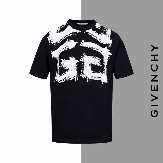 款号#Z126 纪梵希胸前泼墨大标字母圆领短袖 givenchy官网一致款式 面料 32支双纱280克纯棉面料 同缸同色织染螺纹 颜色一致 工艺 进口机器白墨直