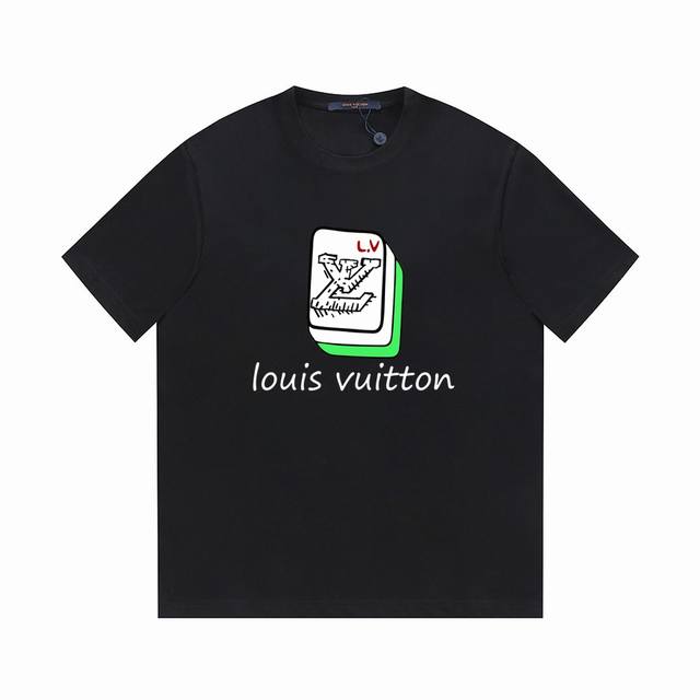 Lv24春夏系列 Louis Vuitton趣味麻将品牌标识设计 -采用双纱纯棉250G 还原Lv经典反袖做法 三标齐全 面料颜色定制定染 不缩水不退色 手感舒