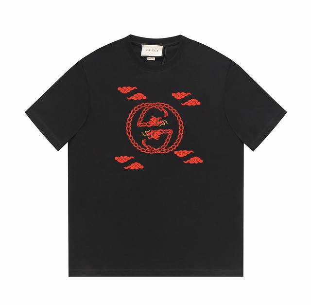 gucci古驰24Ss早春系列 G家品牌标识链条龙&祥云Logo -采用双纱纯棉250G 面料颜色定制定染 不缩水不退色 手感舒服 质感超强全套辅料.潮男潮女必