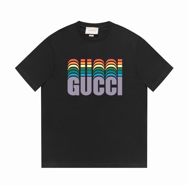 gucci古驰24Ss夏季系列 G家经典系列彩虹重叠字母T恤 -采用双纱纯棉250G 面料颜色定制定染 不缩水不退色 手感舒服 质感超强全套辅料.潮男潮女必备经