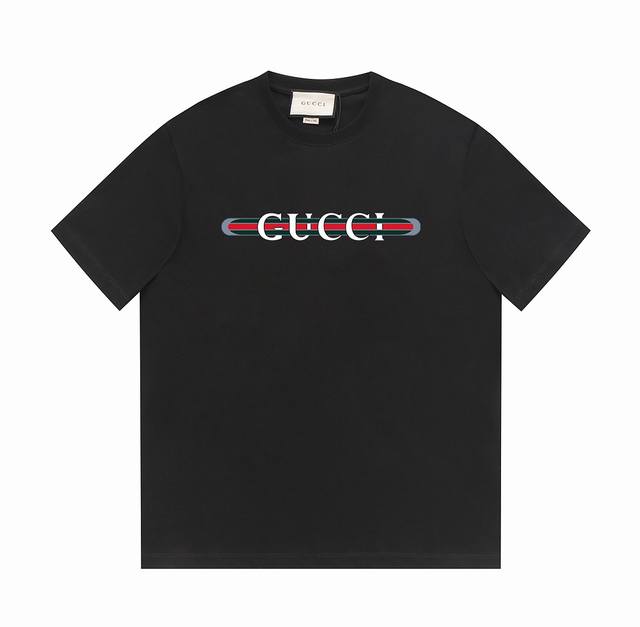 gucci古驰24Ss夏季系列 G家经典条纹英文标语Logo -采用双纱纯棉250G 面料颜色定制定染 不缩水不退色 手感舒服 质感超强全套辅料.潮男潮女必备经