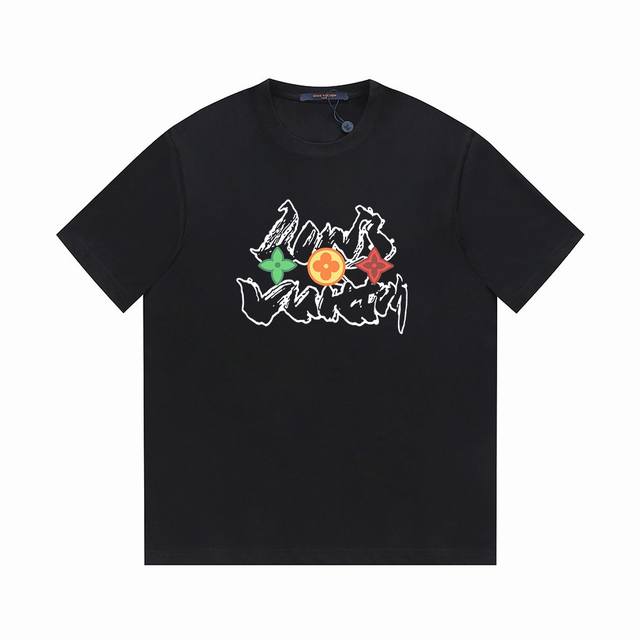 Lv24春夏系列 Louis Vuitton手绘字母&彩色标识Logo -采用双纱纯棉250G 还原Lv经典反袖做法 三标齐全 面料颜色定制定染 不缩水不退色