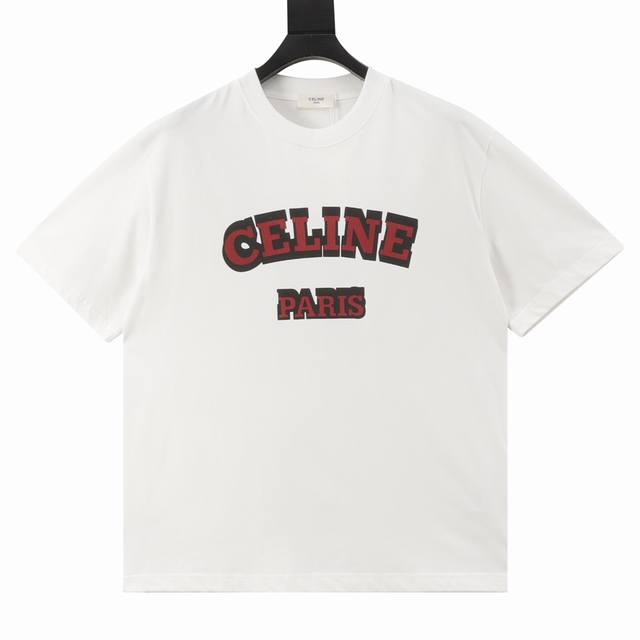 款号Y776 celine 赛琳 经典字母印花基础款短袖T恤 ce气质清爽干净的短袖T恤 夏天T恤季到了 你准备好了吗 精选厚实的平织棉布制作 面料质感瓷实很显
