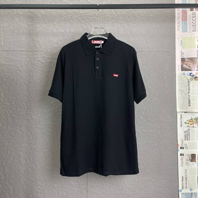 A84 levi's李维斯翻领polo衫 25款高版本 面料采用300克高密度纯棉 不变形 不缩水 三标齐全 男女同款 工艺 刺绣 颜色 黑 灰 尺码 M-2X
