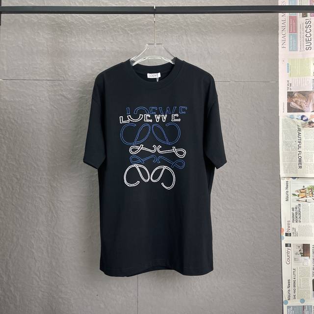 A51 loewe 罗意威 高版本300高克重 拼色Logo刺绣工艺 独家专供新款原单男士休闲短袖 高端定制 高版本 时尚百搭爆款 进口面料 手感超柔软细腻 穿