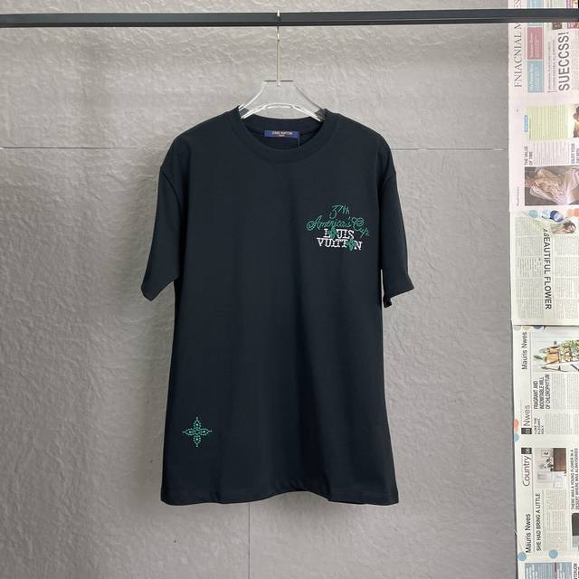 A45 louis Vuitton路易威登Lv 300高克重 高端刺绣工艺 宽松版型 男女同款 独家专供新款原单休闲短袖 高端定制 高版本 时尚百搭爆款 进口面