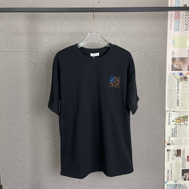 A12 loewe 罗意威 25新款 300高克重短袖 刺绣工艺 双拼色 重磅面料 定制拉架罗纹同缸同染 三标齐全 男女同款 匀均细致柔软 穿着舒度适高 轻松打