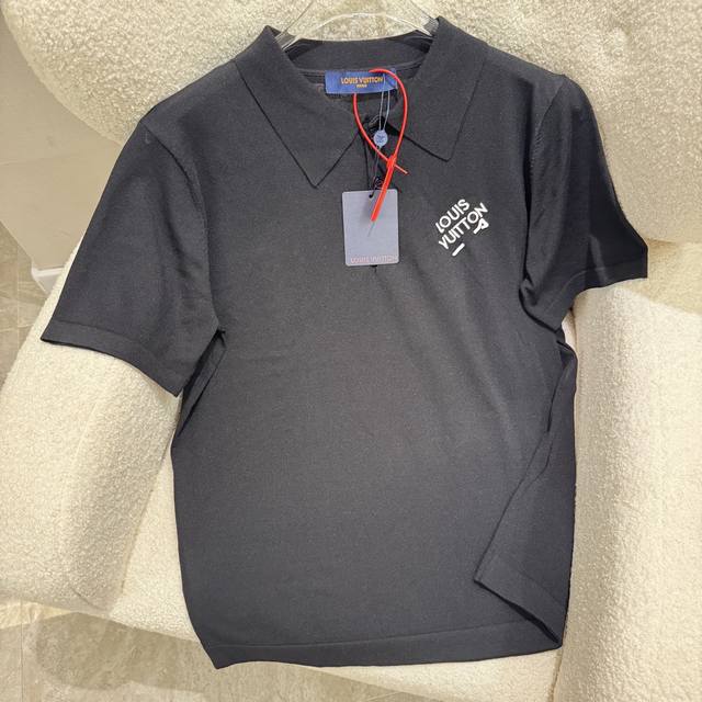 Louisvuitton路易威登 lv2025Ss新款刺绣Logo情侣休闲polo衫短袖T恤 专柜还原顶级复刻 款式非常不错 商务通勤 经典polo翻领设计胸前