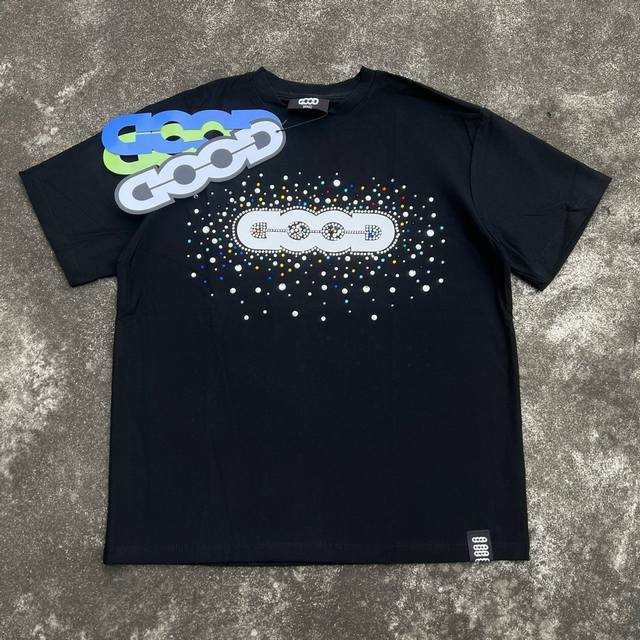 款号337 good 满天星珍珠硅胶印花短袖 耐高温 不会掉 可机洗 大厂流水做工 包条双针走线工整 网红热门款 热度很高 吊牌 吊粒 洗水 主卖 包装 全套辅
