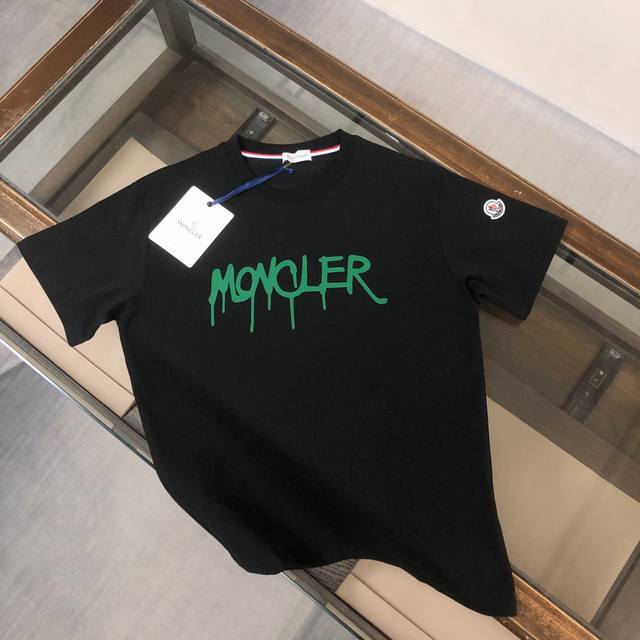 mon*Cler 蒙口 最新情侣款纯棉T恤 客供定制棉质面料 面料柔软舒适 全新设计灵感 极具时尚代表性 顶级立体Logo硅胶印花工艺 独特设计 手感舒适透气