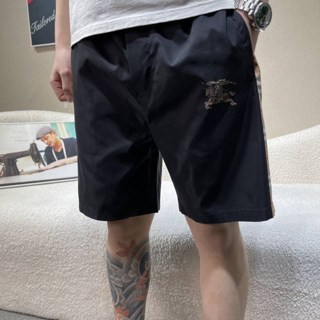 burberry巴宝莉男士沙滩裤 春夏新品 最新款短裤 时尚沙滩裤 做工细节无可挑剔 完美出品 进口机直喷数码印 专柜高科技速干纤维尼龙面料 清爽舒适 型男必备
