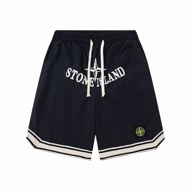 上新 款号 G032 stone Island石头岛新款字母刺绣Logo织带短裤情侣款五分裤 1采用高精度酷丝绵精梳面料 清爽丝滑透气 告别厚重感 上身超级有型