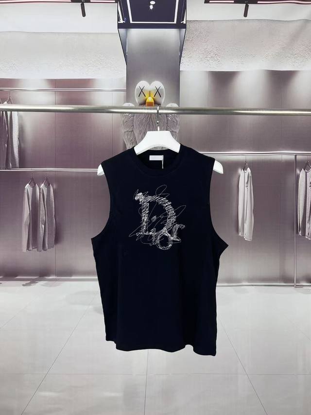 dior*迪奥 2025夏季线条潦草描述Cd字母Logo图案印花 坎肩汗背心 运动健身 简约风 走秀款 圆领无袖T恤衫 宽松版型 男女同款 上身效果很赞 透气