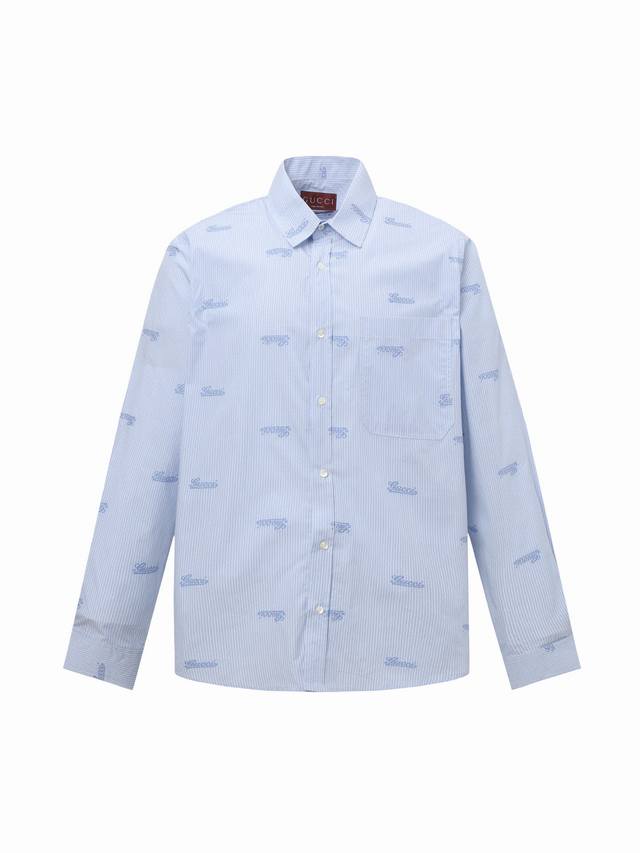 官网1:1原单品质 gucci 古驰25Ss提花刺绣条纹衬衫 工艺说明:采用棉质混纺面料 通体缀饰手写体Gucci刺绣 珍珠母贝纽扣凸显迷人巧致 整体走线平直细