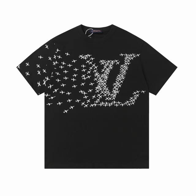 Louis Vuitton*路易威登 Lv 小飞机印花短袖T恤 采用原板独家定制260克32支双莎纯棉面料 质感非常柔软舒服 100%区别市场的顶级面料 不缩水