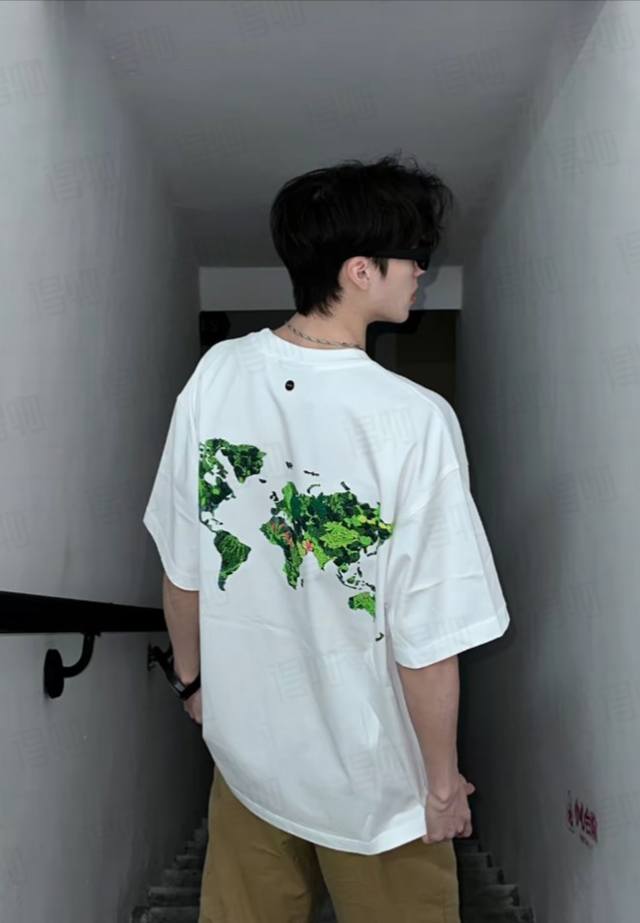 款号G014 Goodbrand 立体绿植刺绣地图Logo宽松短袖T恤 男女同款 颜色 白色 黑色 码数 S M L Xl
