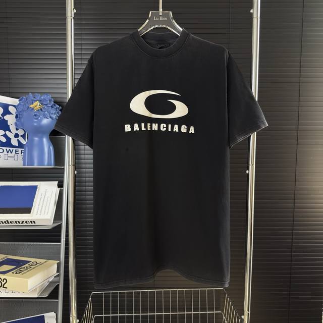 336 当天到货 现货现配 balenciaga巴黎世家新款经典款字母Logo印花短袖圆领T恤 面料: 300重磅纯棉 随意对比 采用特定重磅32S精棉平纹针织