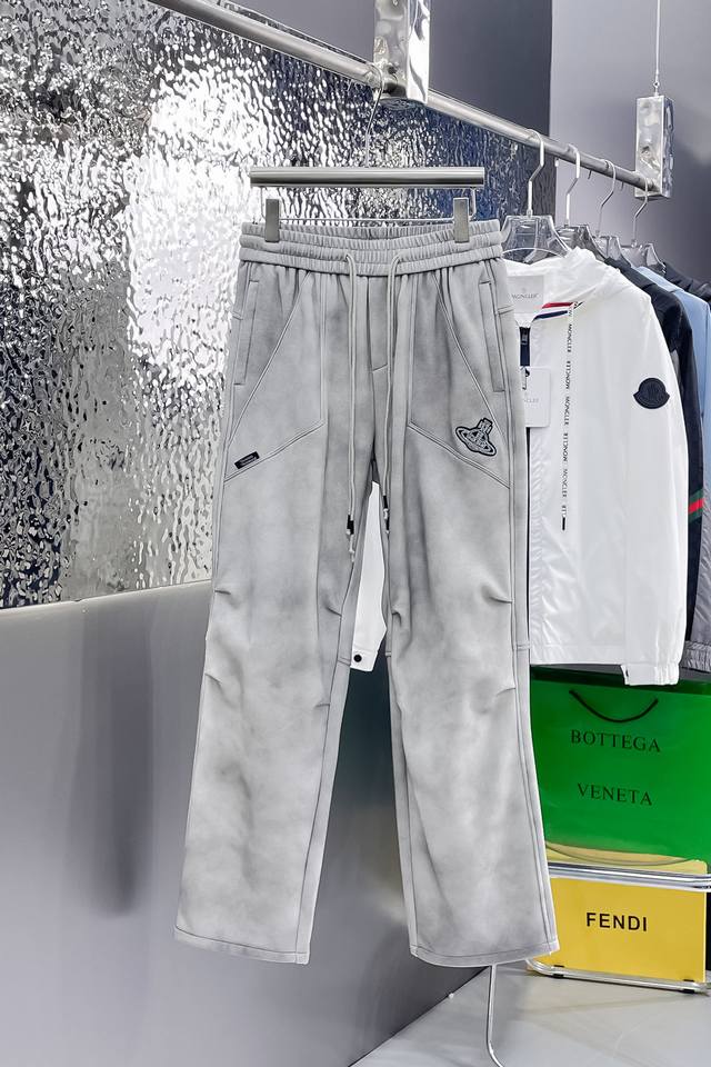 西太后 2025春季新款休闲裤 官网同步发售 品牌经典Logo休闲裤 定制面料 舒适度极好 手触感强烈 辨识度极高 完美品相工艺 尺码 M-3Xl