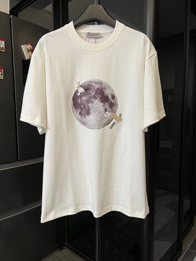 隔天 loewe 罗意威 25Ss 月球联名刺绣兔子短袖 白 高版本 重磅克重260G纯棉双纱面料 螺纹定织定染通肩拉条工艺增加衣物清洗寿命 触感舒适 品质上乘