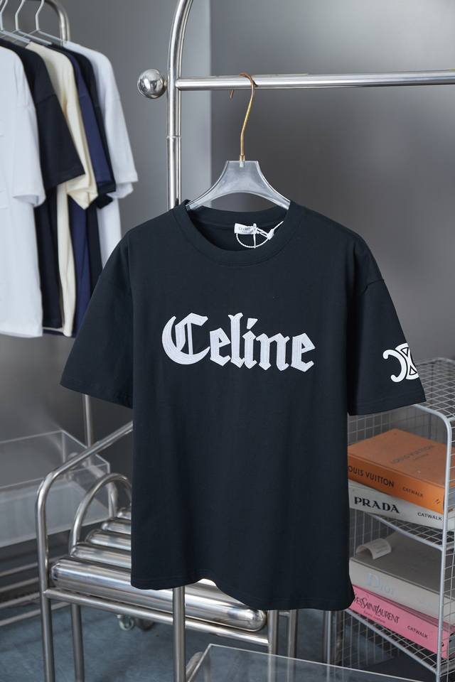 celin* 25Ss早春新款 刺绣字母印花短袖 轻奢主义 男女日常通勤穿搭必备单品 正确版本 欢迎对比 详细特征 320克 % 纯棉双纱汗布面料 同缸定染特种