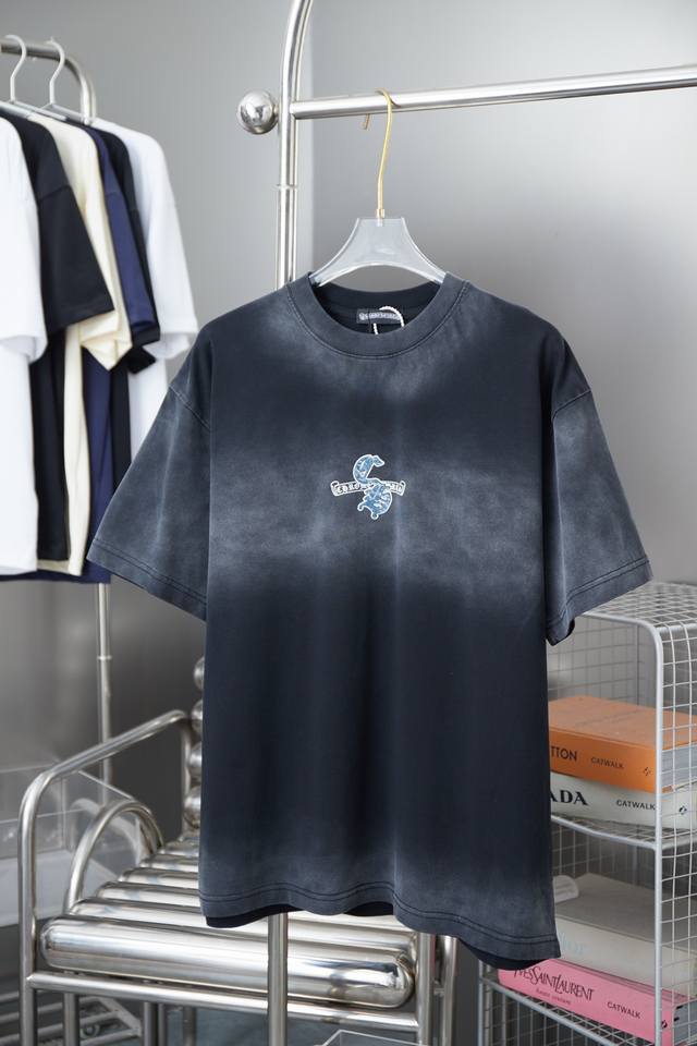 ch*Ome Hearte 25Ss早春新款 克罗心Logo印花短袖 轻奢主义 男女日常通勤穿搭必备单品 正确版本 欢迎对比 详细特征 320克100% 纯棉双