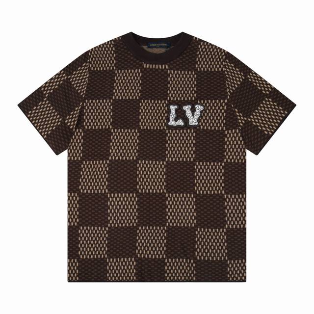 lv 路易家 棋盘 格子 贴钻+绣珠工艺 圆领针织短袖 颜色 棕色 蓝色 码数 M L Xl Xxl