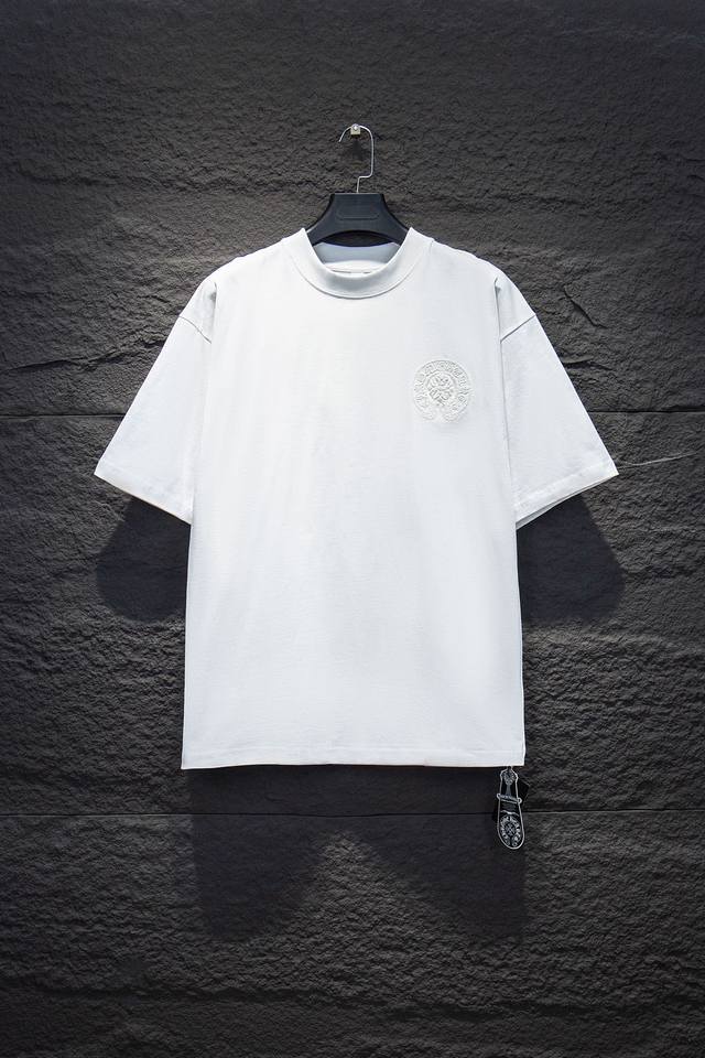 款号:7244# chrome Hearts 25Fw 今年大火的克罗心款太了 前幅胸口进口皮标选用Zp材料 1:1还原摸起来顿手 阻力大 区别市场非常光滑的手