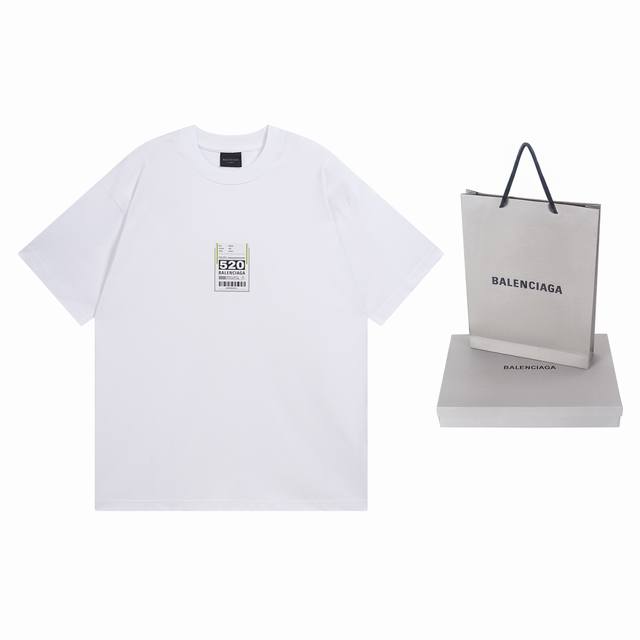 实拍图 顶级版本.官网品质 Balenci*Ga 巴黎.Ss25最新款 巴黎..标签520印花短袖T恤.砖柜同步.第一时间正品研制 欢迎对比 面料采用巴黎Zp定