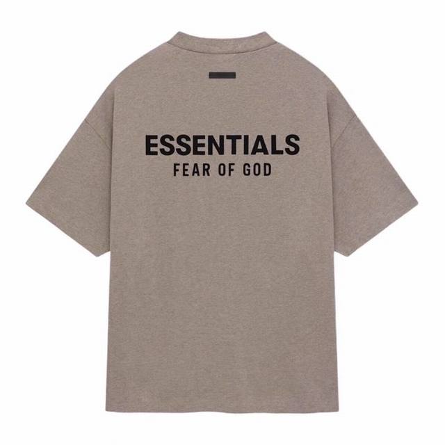 全套对版Essentials Fall24 Holiday系列 Jersey Crewneck T-Shirt 胸前字母圆领宽松短袖T恤 男款 高品面料采用高端