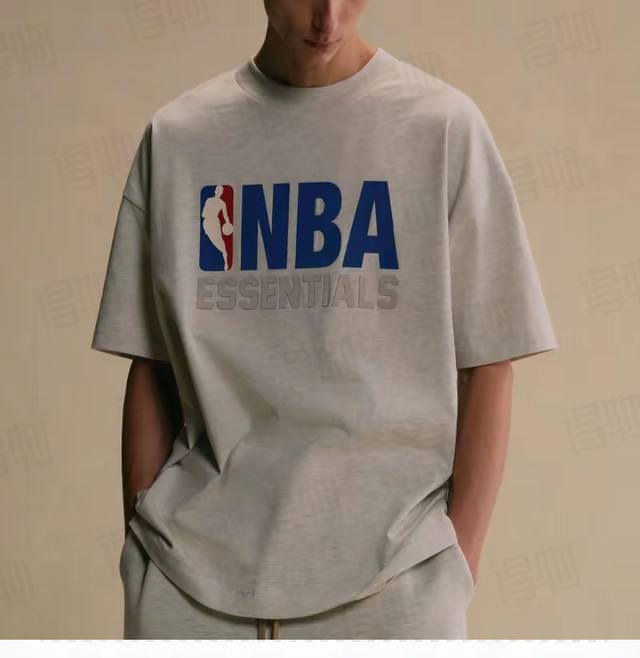 爆款模特图 顶级版本Fear Of God Essentials X Nba 联名款 Fw24 Essentials Nba Tee 橡胶硅胶图案落肩宽松短袖T