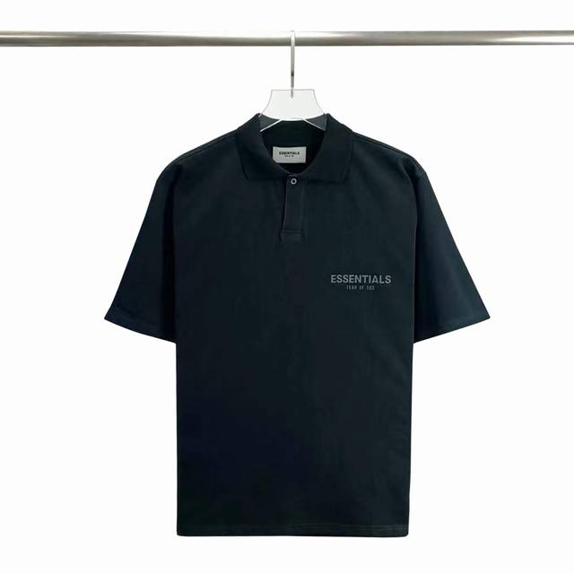 顶级版本Fear Of God Fog Essentials 3 反光 新复线纯棉短袖polo衫 高品质翻领polo面料采用高端采用双纱爽滑棉 丝滑柔顺 不变形