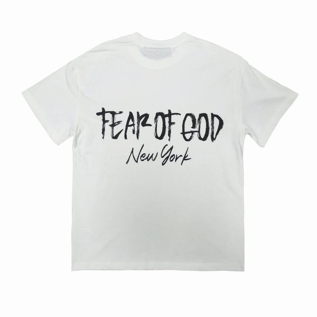 Gx Fog Fear Of God Fog Essentials复线23Ss最新款涂鸦字母字母印花短袖 涂鸦字母印花 给人眼前一亮 光夜如新 全新的一季 全新