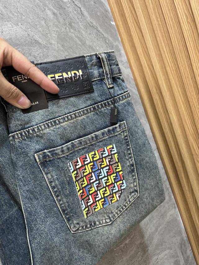 Burberry 巴宝莉 2025春夏新品 三标齐全 阔版牛仔裤 好货不用过多介绍 看细节 专柜码数 28-40 175 140上身32
