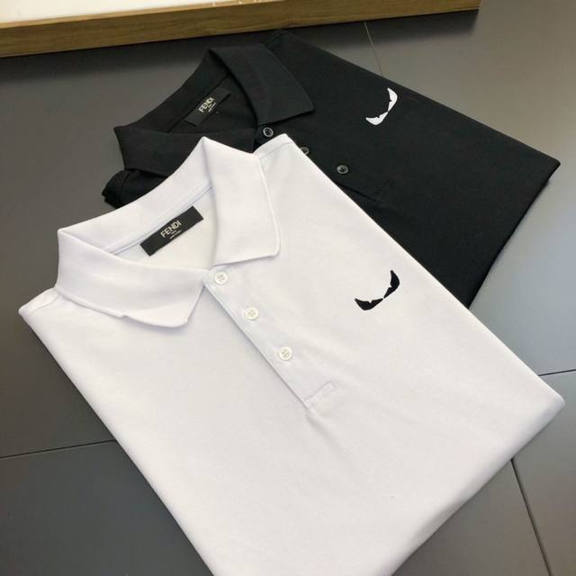 Fendi芬迪 小刺绣 202夏季男士新款翻领短袖polo衫 定制面料 透气舒适度高 细节无可挑剔 品牌元素设计理念 体现高品质 手感细腻柔软 呈现休闲裁剪 上