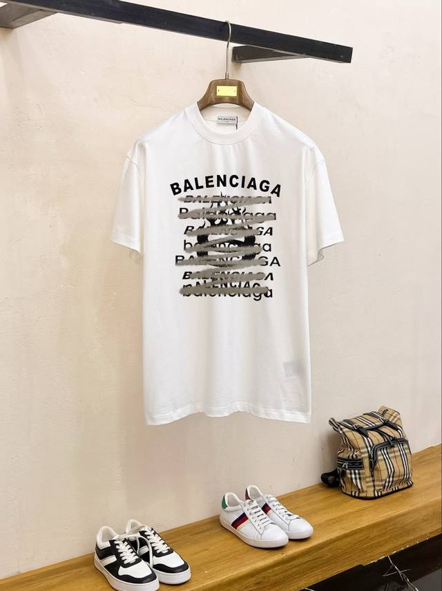 balenciaga巴黎世家 40Ss新款经典印花短袖 明星穿搭款 采用双纱纯棉280G 印花工艺 面料颜色定制定染 不缩水不退色 手感舒服 质感超强潮男潮女必