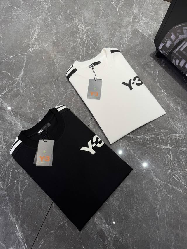 短袖 y-3 山本耀司超高品2025S新款运动休闲T恤.男女同款 休闲运动风格.Y3新推系列将条纹织带巧妙融入运动装设计 塑就一系列充满复古风情的运动风单品 彰