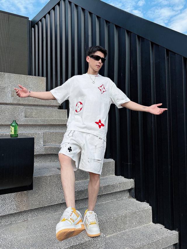 裤子 衣服 新款上市 重磅洗水高端短袖 1V驴子 前幅搭配万针刺绣剪破工艺后幅搭配小标点缀 情侣款短T 百看不腻的高级简约风格 口袋贴绣简约风 高级气质穿搭 完