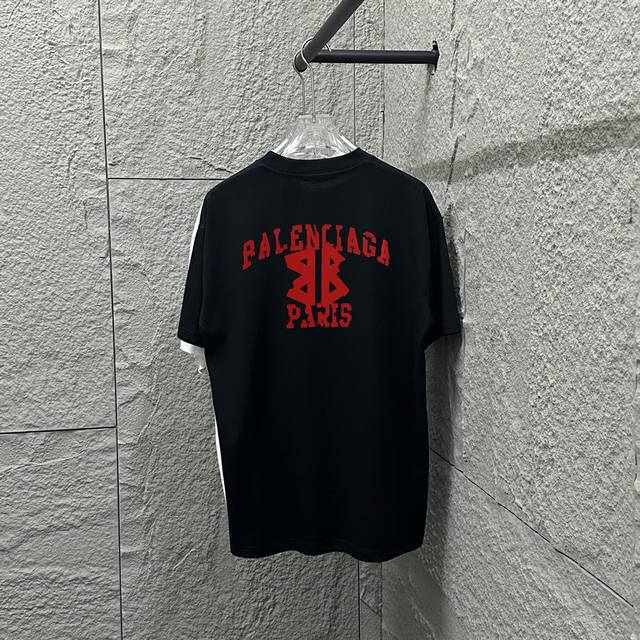 balenci*Ga 巴黎2025春夏新款短袖T恤衫 经典红色字母 前后双B植绒工艺 定制双纱平纹纯棉面料 短袖T恤 男女同款 颜色 黑色 白色 尺码 S 90