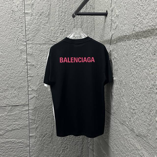 balenci*Ga 巴黎2025春夏新款短袖T恤衫 经典粉色字母 厚板立体硅胶工艺 定制双纱平纹纯棉面料 短袖T恤 男女同款 颜色 黑色 白色 尺码 S 90