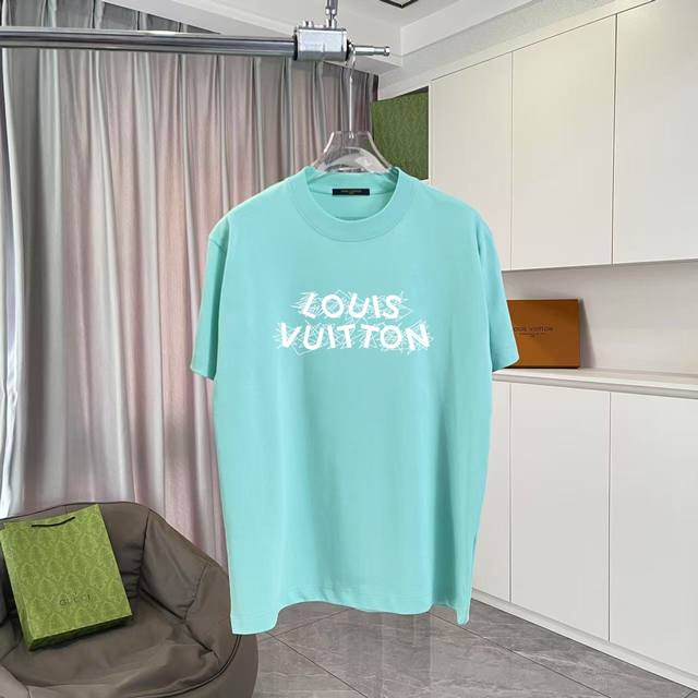 LV*路易威登2025夏季新款 个性字母Logo印花 定制面料300G 短袖T恤 男女同款 尺码 S M L Xl Xxl 五个码 颜色 黑色 白色 湖绿色 紫