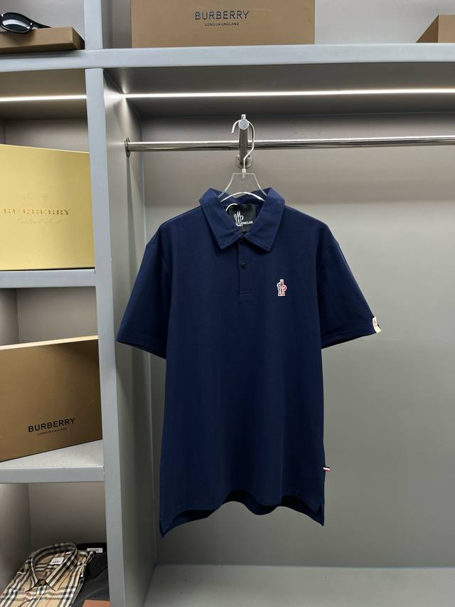 Moncler 蒙口 标识贴片新款polo衫 原版面料 官方同款 采用210克纯棉珠地面料 定制 同缸染面料 手感非常舒服爽滑 版型挺阔有型 一线品牌代工厂p出