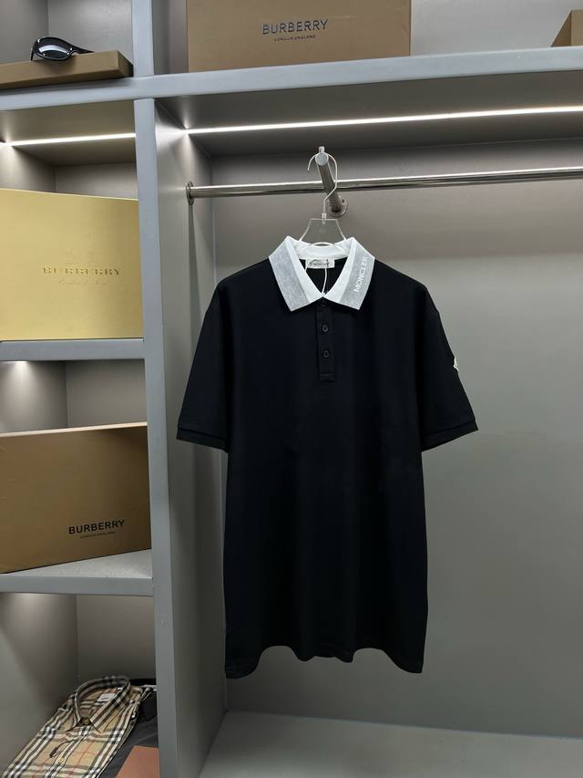Moncler 蒙口 标识贴片新款polo衫 原版面料 官方同款 采用210克纯棉珠地面料 定制 同缸染面料 手感非常舒服爽滑 版型挺阔有型 一线品牌代工厂p出