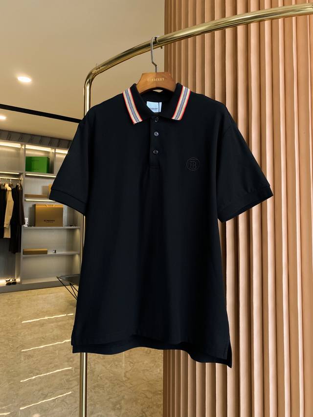 标志性条纹尖领珠地网眼布棉质 polo 衫 最新爆款男士条纹装饰驾到 同步官网发售 超奢气质效果 焕新标识Logo刺绣设计 男士女士日常商贸休闲必备款 这周带来