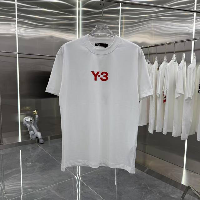 y3 2025夏季新款 圆领短袖 刻字模印花 男女同款宽松版 S M L Xl Xxl 五个码 颜色 黑色 白色