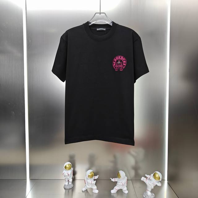 克罗心 Ch 2025春夏新款男女同款短袖T恤 定制专属300克重双纱纯棉面料 定制原版工艺螺纹车工 金属贴布绣工艺设计 颜色 黑色 白色 尺码 S-2Xl